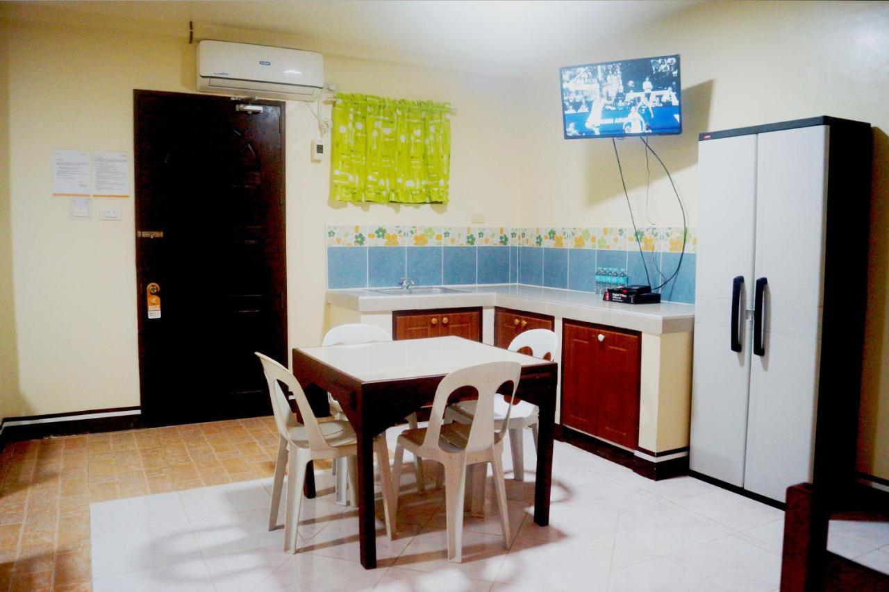 B&J Guesthouse And Tours Tagbilaran Dış mekan fotoğraf