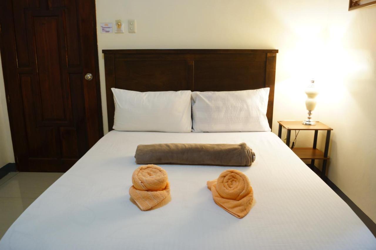 B&J Guesthouse And Tours Tagbilaran Dış mekan fotoğraf