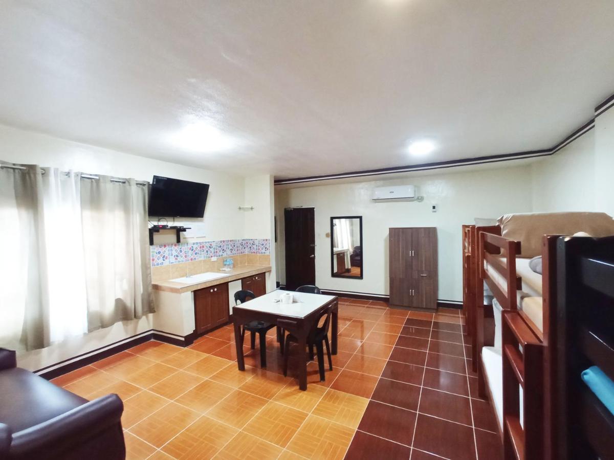 B&J Guesthouse And Tours Tagbilaran Dış mekan fotoğraf